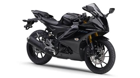 2024 Yamaha R15 V4 launched in Japan with new colours | HT Auto