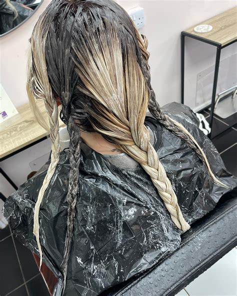 Beautiful Braided Balayage by Laura in three steps!