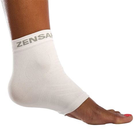 Amazon.com: Zensah Ankle Support - Compression Ankle Sleeve ...