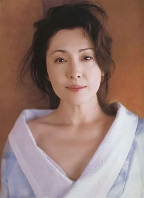 40多岁女星的高级感，周迅气质无人比上，"国民媳妇"刘涛白嫩