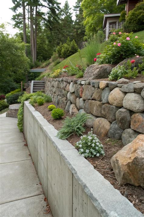 13+ Stylish Poured Concrete Retaining Wall Ideas