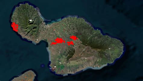 How Hawaii wildfires are fueled by Hurricane Dora winds, low humidity