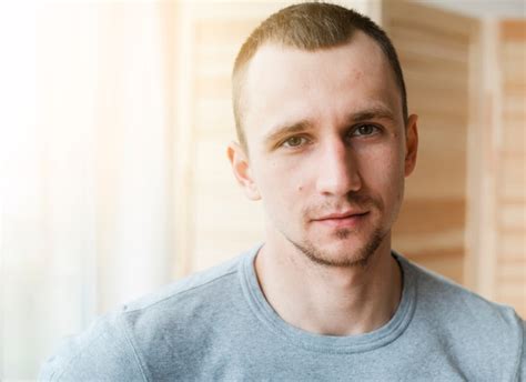 Generic Profile Man Smiling 的图像结果