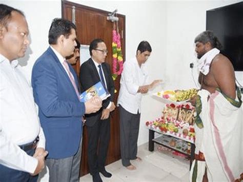 Andhra Finance Minister performs special prayers ahead of budget ...