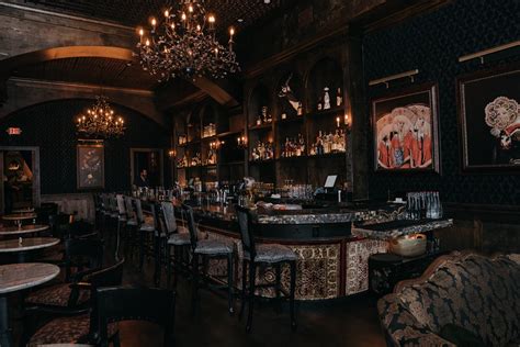 Atlas Bishop Arts - Cocktail Bar Restaurant in Dallas, TX | The Vendry