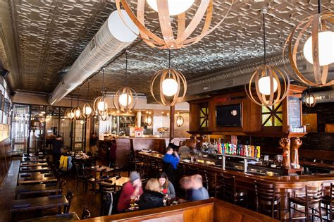 15 Best Chicago Breweries For Local Beer Right Now