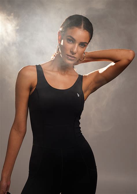 Explore a Variety of Tops and Tanks – BODD ACTIVE