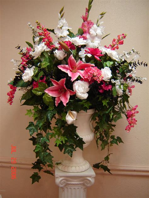 Realistic Silk Flower Arrangements