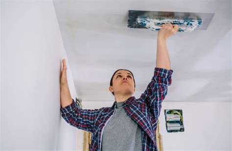 Repairing Holes In Plasterboard Ceilings | Shelly Lighting