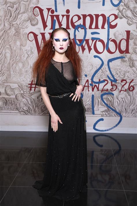 Chappell Roan's Nude Tease: Paris Fashion Week Sensation! - 12thBLOG