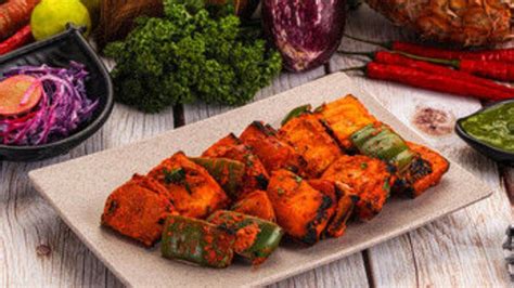 Tandoori Paneer Tikka: A Classic Indian Appetiser | FoodiesOnly