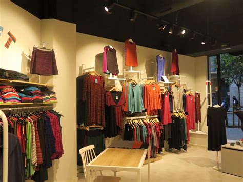 Instinto, ropa y complementos para vestir marcando estilo