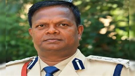 IPS Kamlochan Kashyap: इनके नाम से थर्रा जाते थे नक्सली, रिटायरमेंट के ...