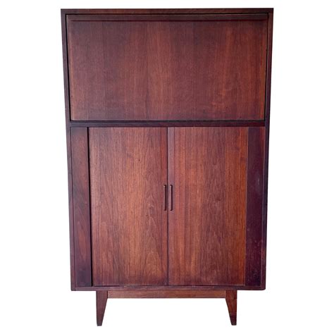 Mid Century Modern Walnut Bar Cabinet With Hairpin Legs at 1stDibs