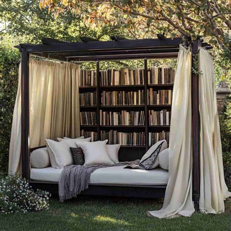 Library Outside 的图像结果