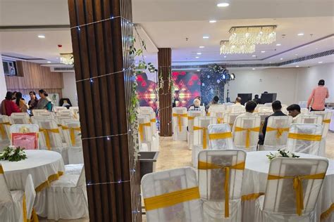 The Nawab's Hotel and Banquet - Venue - Gomti Nagar - Weddingwire.in