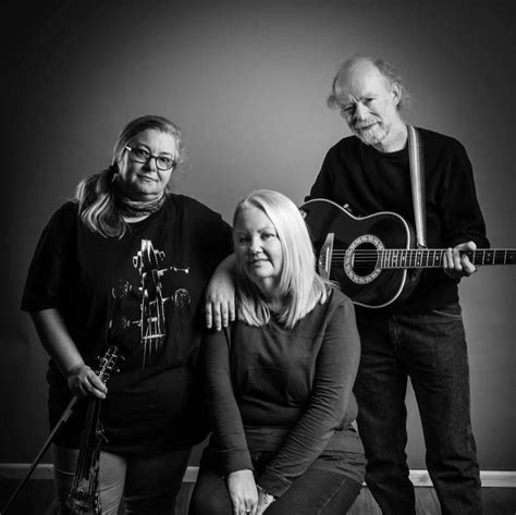 Live with Indigo Acoustic, The Black Horse Hotel, Grassington, Skipton ...