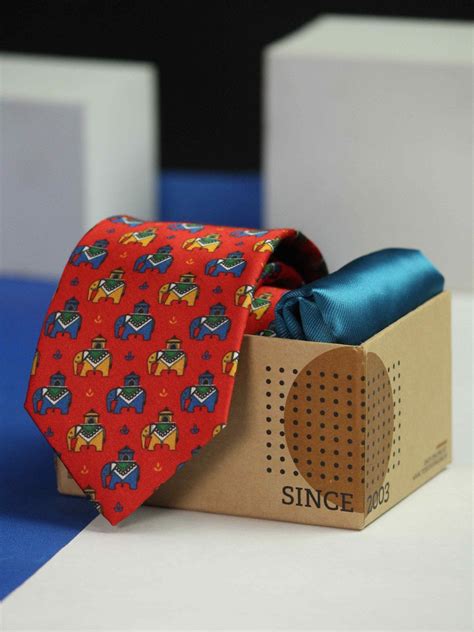 Printed Red Elephant Tie & Hanky Set