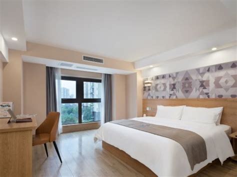 Pai Hotel (Chongqing Jiangbei International Airport Central Park) in ...