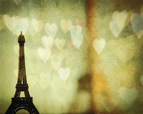 Love In Paris Wallpaper Paris The Most Romantic City In France