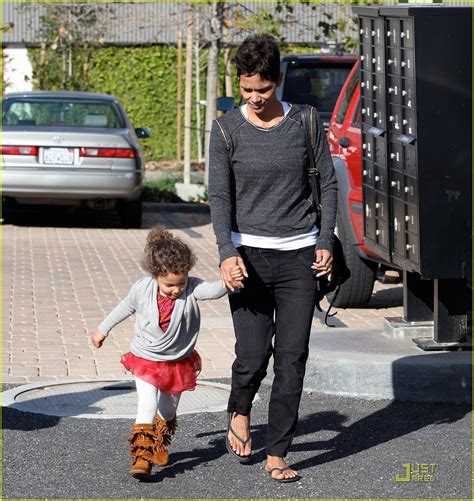 Halle Berry: Motherhood Over Movies: Photo 2508395 | Celebrity Babies ...