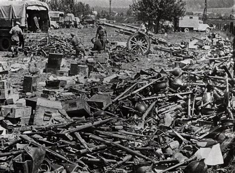 Collectors, ready to cry? What happens to weapons after war.... | War ...