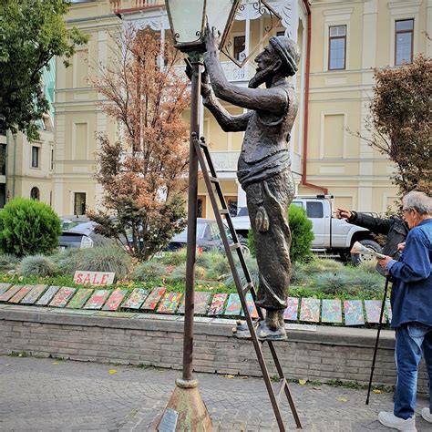 MONUMENT TO THE LAMPLIGHTER (2026) All You Need to Know BEFORE You Go ...