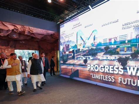 GIS 2025 में पहुंचे उद्योग जगत के कई दिग्गज, पीएम मोदी बोले- MP में ...