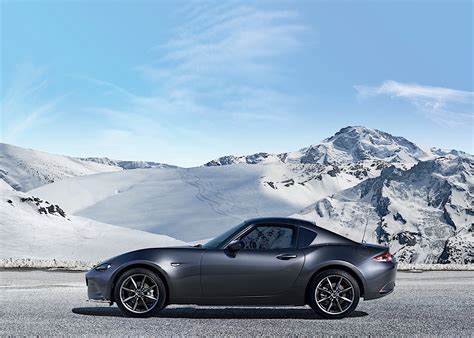 Mazda MX-5 Miata RF Specs, Performance & Photos - autoevolution