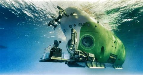 凭什么它能“一口气”下潜到海底10000多米？_潜水器