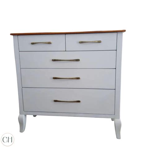 Eloisa - Queen Anne Style Chest of Drawers with Cabriole Legs – CustHum