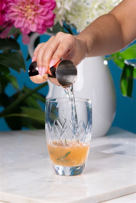 The Science of Mixology: Understanding Cocktail Ratios and Balance - Queen Bee Mixology