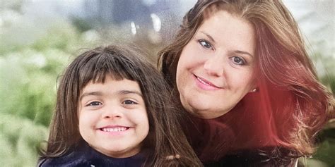 Whoopi Goldbergs Tochter, die in Armut aufwuchs, ist eine Kopie ihrer ...