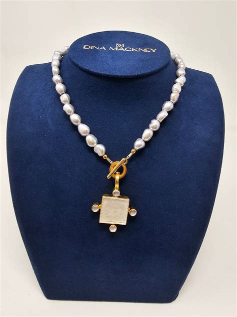 Dina Mackney Equestrian Pearl Intaglio Necklace – Icon on Taylor