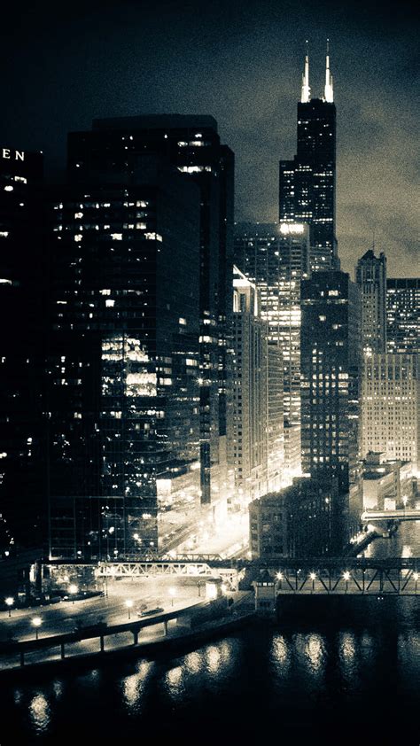 [100+] Chicago City Night Wallpapers | Wallpapers.com