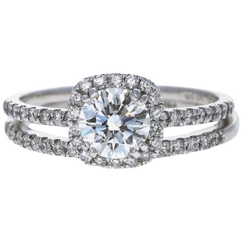 1.02 Carat Diamond Engagement Ring 14 Karat White Gold For Sale at 1stDibs
