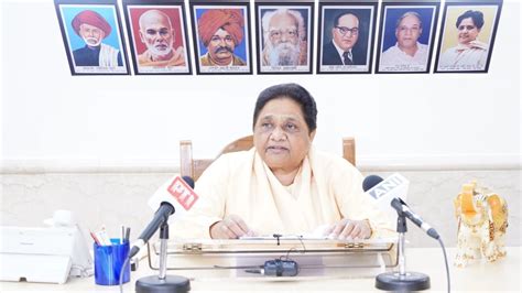 Bibek Debroy-Constitution Row: PM Modi's Economic Advisory Council ...