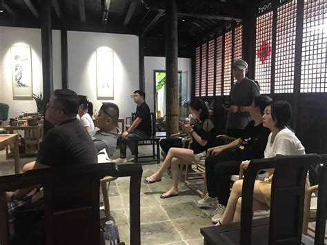 设计师与设计师的交流会