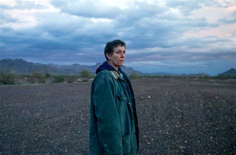 Jennifer Lopez – Nipple Or Shadow?