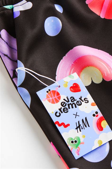 Printed shorts - Black/Patterned - Kids | H&M IN