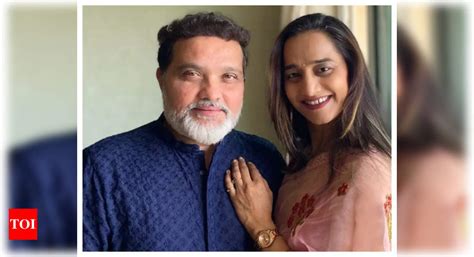 Ravi Jadhav pens adorable note for wife Meghana Jadhav on 24th wedding ...