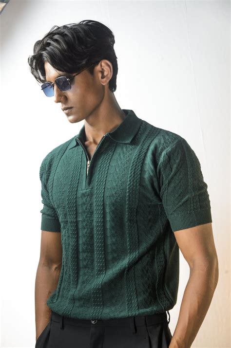 Old Money Concept T-Shirt - BOTTLEGREEN – Tricote Clothing