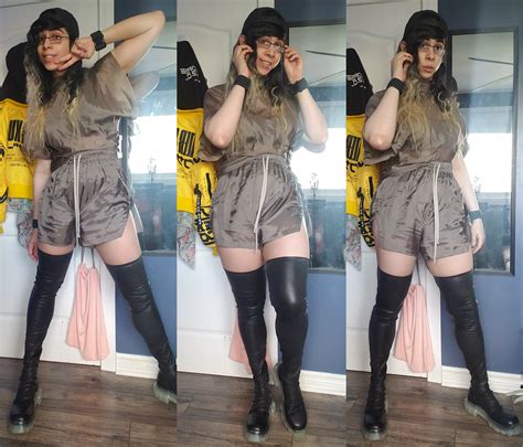 TW Pornstars - 🔞Rayray Sugarbutt🔞 ️ XBIZ Miami 5/15. Twitter. New boot goofin. 😎👢🤪. 9:30 PM - 11 ...