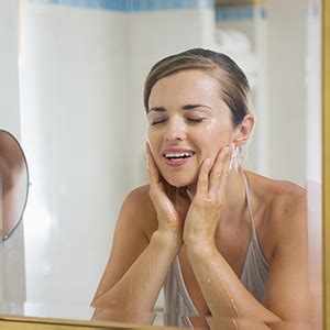 WOW Skin Science Coconut Hydrating Face Wash 100mL : Amazon.in: Beauty