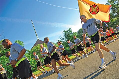 2,000 Troops Run for Army Birthday | Article | The United States Army