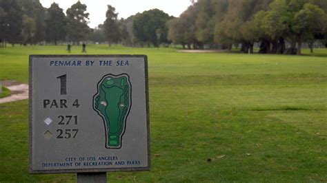 The best golf vibes in LA are at this Santa Monica muni