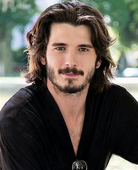 vero gomez adlı kullanıcının Cine y TV panosundaki Pin | Erkek saç ...