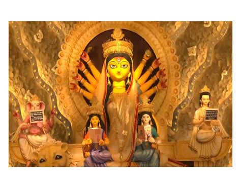 Kolkata Durga Puja pandal celebrates Bengali language, pays tribute to ...
