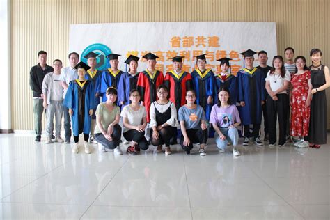 2020届毕业照-学术研究-宁夏大学国重室