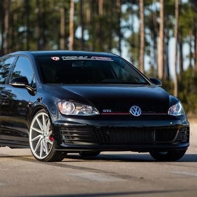 小钢炮大众高尔夫gti汽车头像图片-个性头像